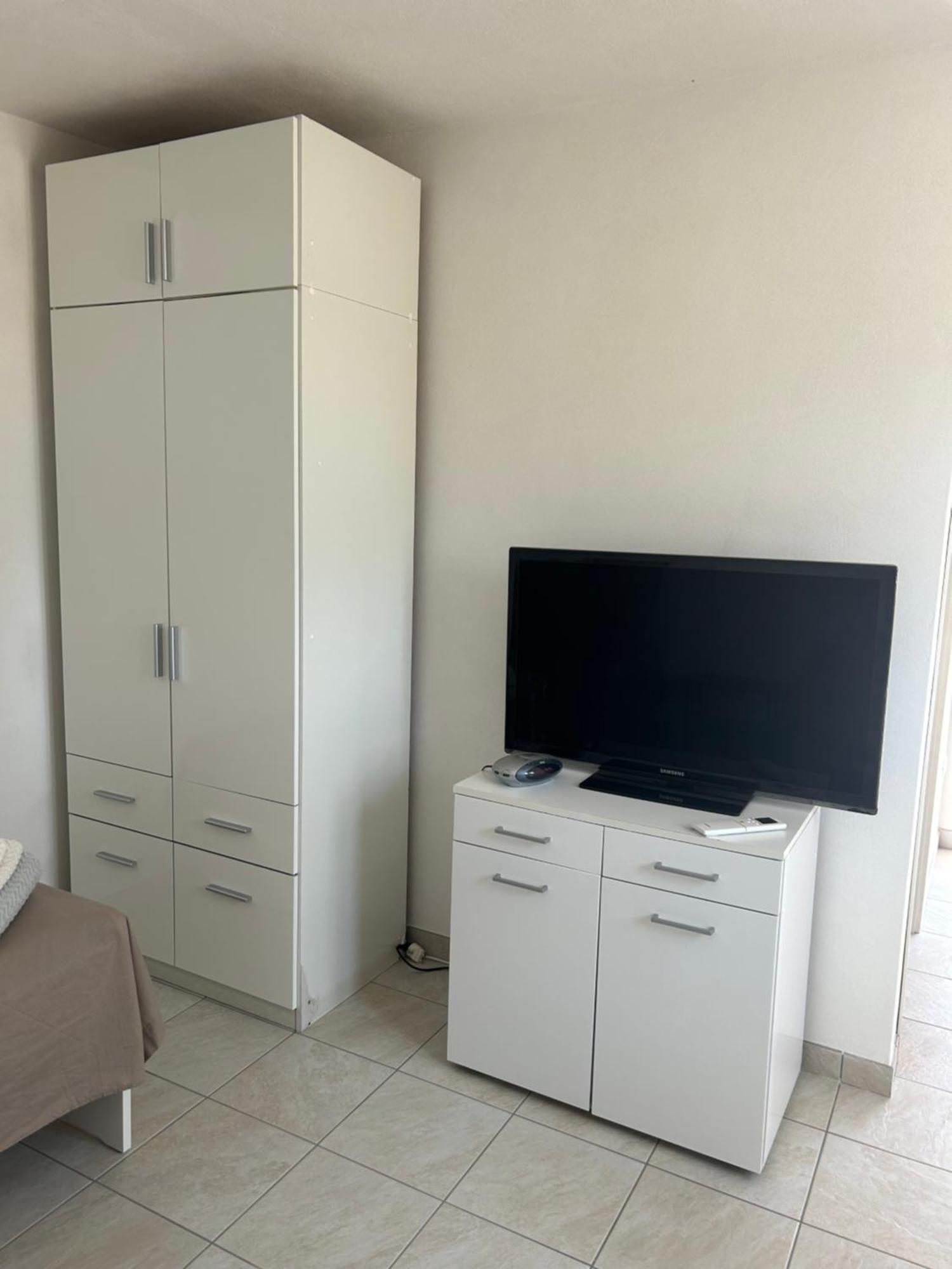 Villa Lara - Mit Separatem Extra Zimmer Mit Wc Und Dusche San Vito dei Normanni Eksteriør bilde